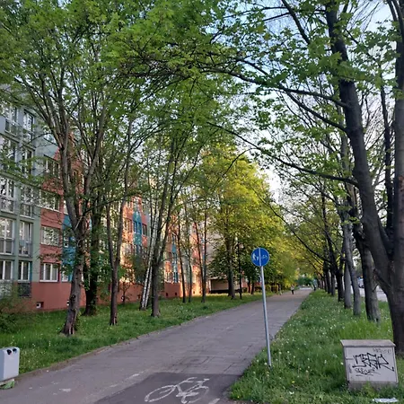 アパート Apartament Na Komandorskiej